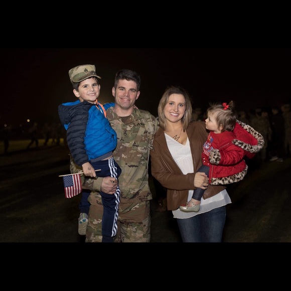 Meet your Posher, Megan - Picture 8 of 8